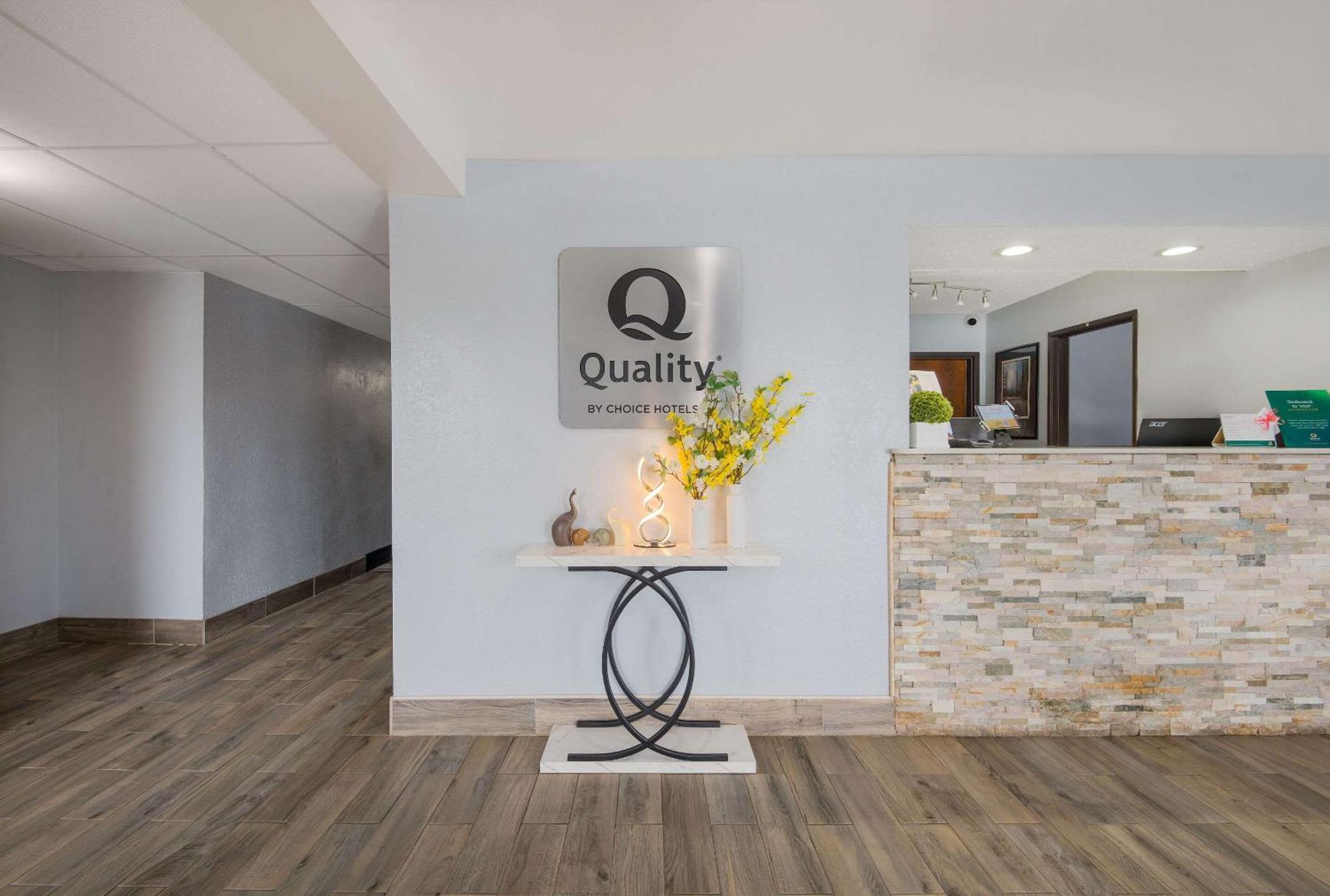 Quality Inn Oneida Екстериор снимка