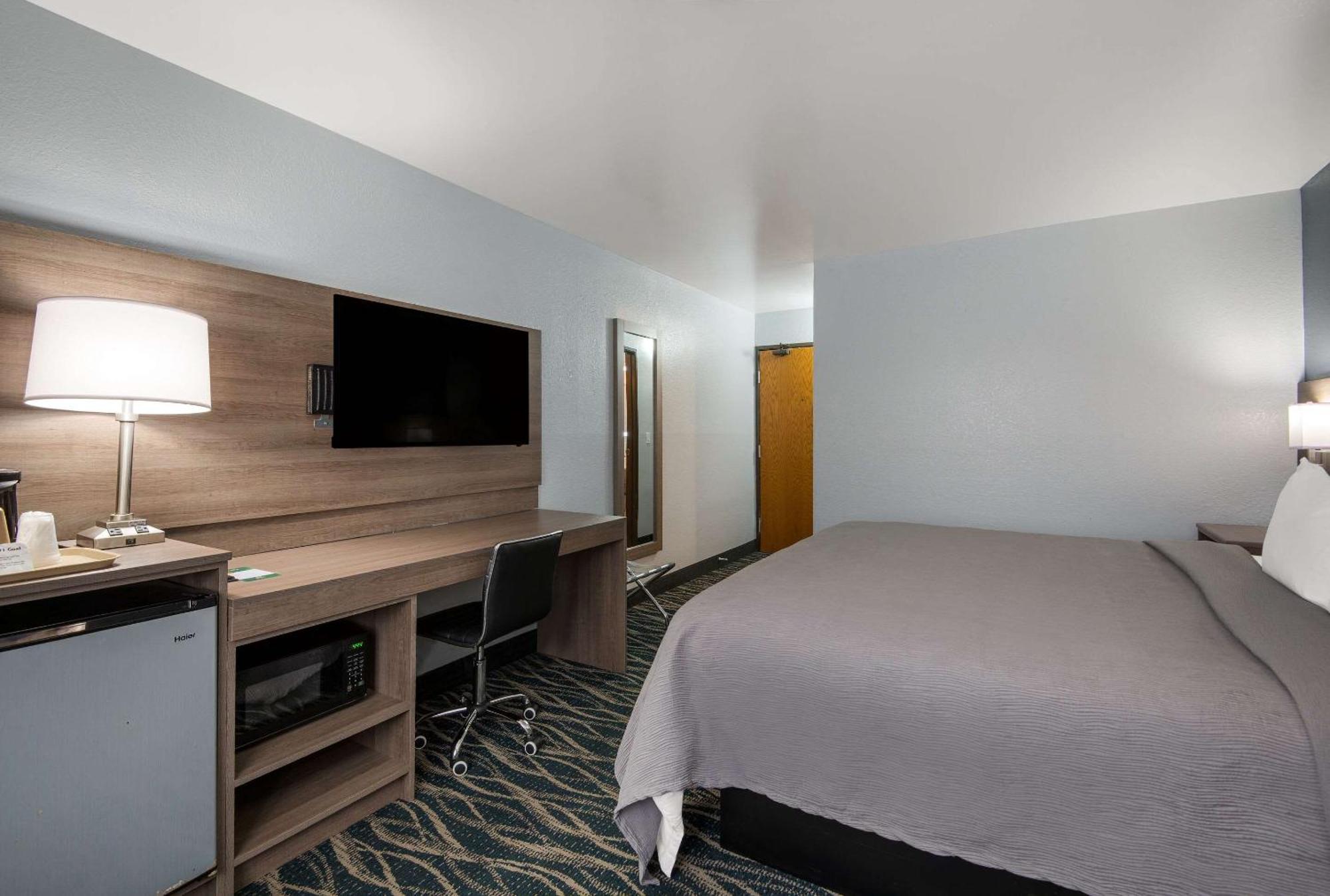 Quality Inn Oneida Екстериор снимка
